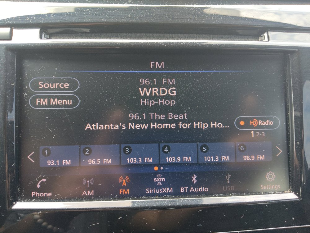 Used 2019 Nissan Rogue SL FWD image 25