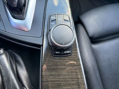 Used 2017 BMW 330i xDrive Sedan image 21