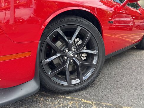 Used 2023 Dodge Challenger R/T w/ Plus Package image 2