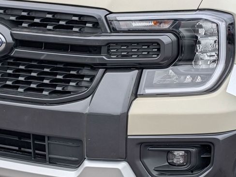 New 2026 Ford Ranger XLT w/ Equipment Group 301A High image 11