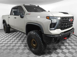 Used 2026 Chevrolet Silverado 2500 ZR2 AWD/4WD video 2