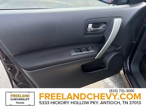 Used 2012 Nissan Rogue SV w/ Premium Pkg FWD image 20