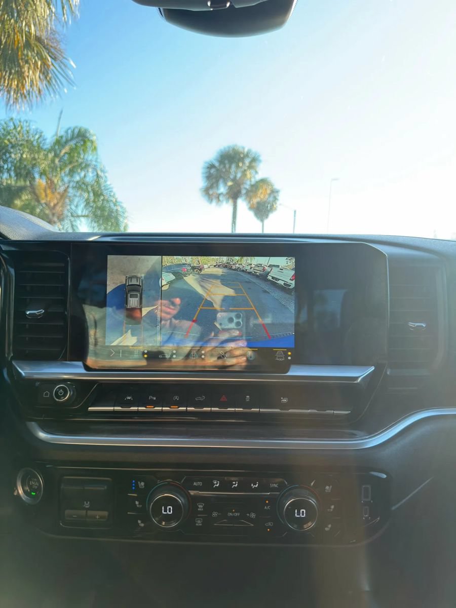 Used 2023 Chevrolet Silverado 1500 LTZ w/ Technology Package AWD/4WD image 14