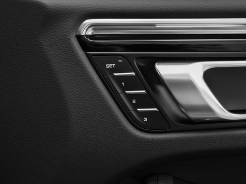 Certified 2026 Porsche Macan AWD/4WD image 20