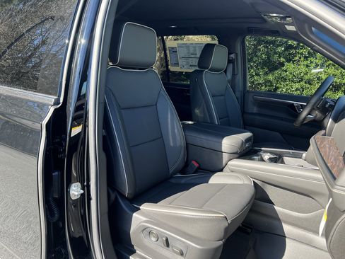 New 2026 Chevrolet Tahoe Premier w/ Sun And Tow Package image 32