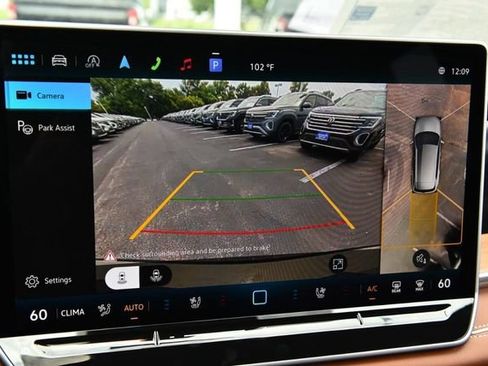 New 2026 Volkswagen Tiguan SEL R-Line AWD/4WD image 13