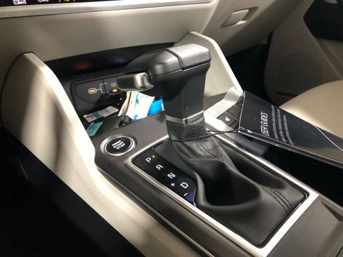 New 2026 Kia Sportage EX w/ EX Panorama Roof Package image 35