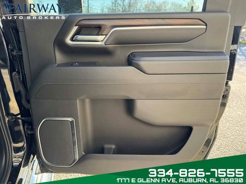 Used 2024 GMC Sierra 2500 SLT w/ SLT Premium Package image 30