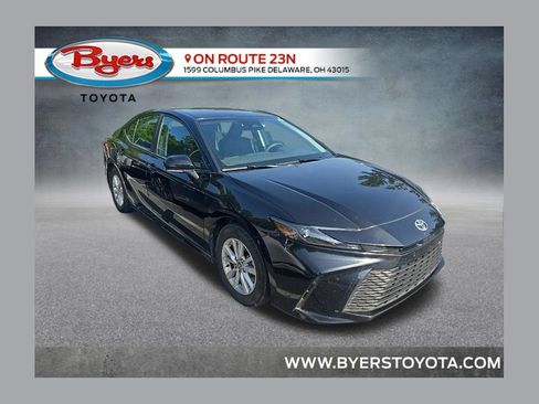 Used 2025 Toyota Camry LE FWD image 1