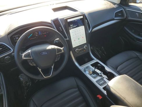 Used 2024 Ford Edge SEL w/ Convenience Package image 23