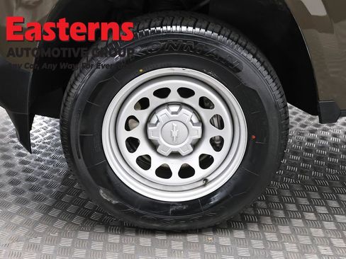 Used 2023 Chevrolet Colorado W/T image 31