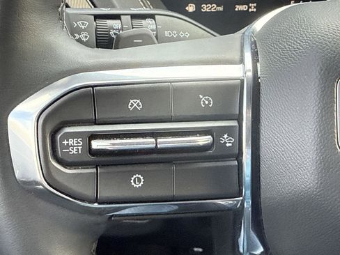 Used 2025 GMC Yukon Elevation w/ Elevation Premium Package image 17