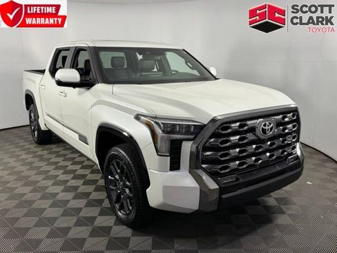 Used 2025 Toyota Tundra Platinum AWD/4WD image 1