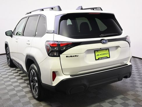 Used 2026 Subaru Forester Premium AWD/4WD image 4