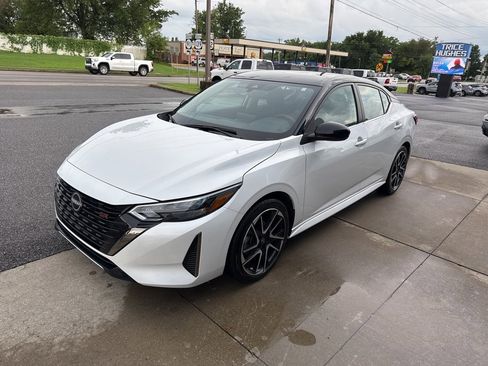 Used 2024 Nissan Sentra SR image 5