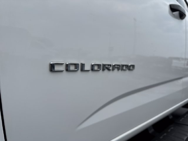 Used 2022 Chevrolet Colorado Z71 AWD/4WD image 32