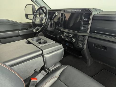 Used 2024 Ford F250 Lariat w/ Sport Appearance Package AWD/4WD image 29