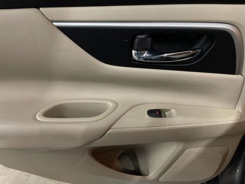 Used 2017 Nissan Altima 2.5 SV FWD image 25