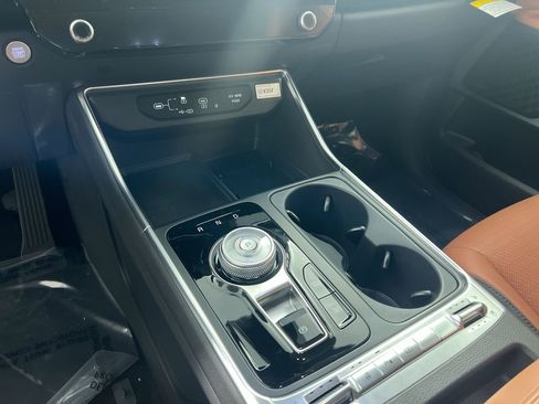 New 2026 Kia Carnival SX Prestige FWD image 24