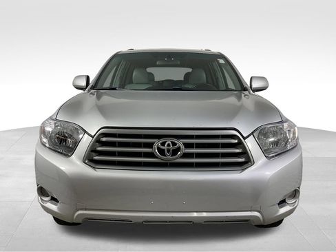 Used 2010 Toyota Highlander SE AWD/4WD image 3