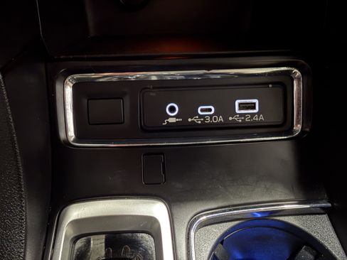 Used 2023 Subaru Ascent Limited AWD/4WD image 15