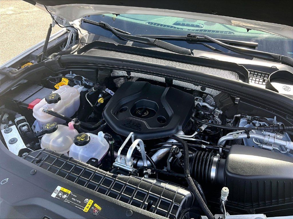 Used 2023 Jeep Grand Cherokee 4WD 4xe image 34