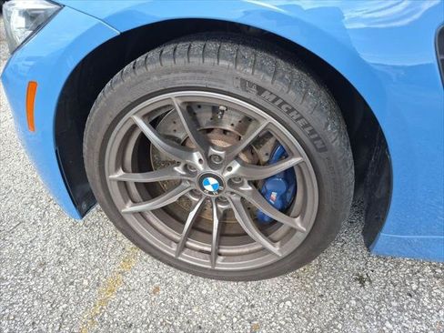 Used 2018 BMW M3 RWD image 3