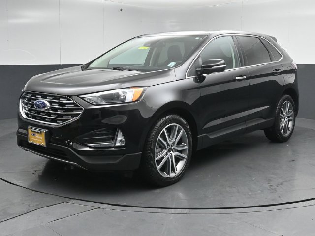 Certified 2024 Ford Edge Titanium AWD/4WD image 3