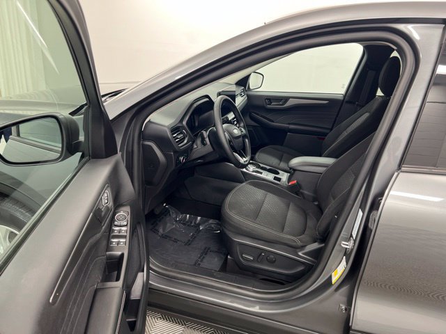 Used 2024 Ford Escape Active w/ Tech Pack #1 AWD/4WD image 12