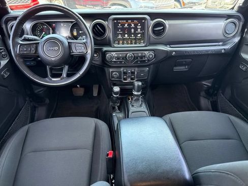 Used 2023 Jeep Wrangler Unlimited w/ Cold Weather Group AWD/4WD image 5