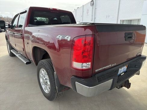 Used 2014 GMC Sierra 2500 SLE w/ SLE Preferred Package AWD/4WD image 9