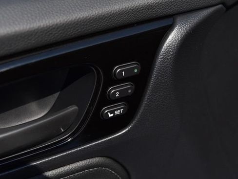 New 2026 Honda Odyssey Touring image 9