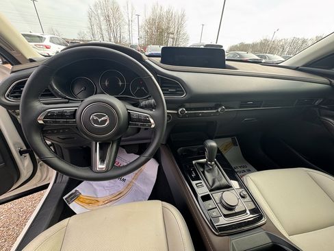Used 2025 MAZDA CX-30 2.5 Turbo w/ Premium Plus Pkg image 11