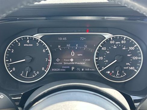 Used 2022 Nissan Pathfinder SL FWD image 35