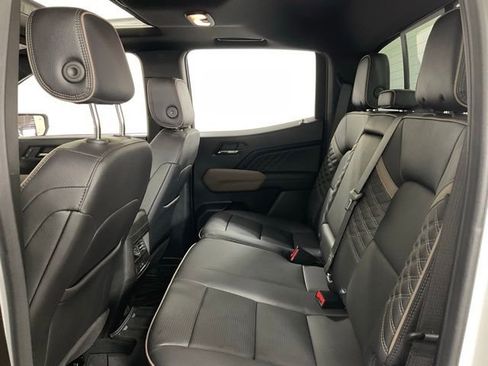 Used 2025 GMC Canyon Denali AWD/4WD image 35