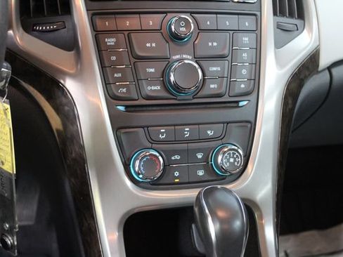 Used 2013 Buick Verano FWD image 20