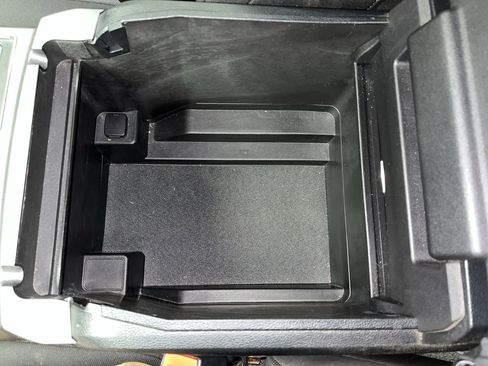 Certified 2019 Ford F150 XLT w/ Equipment Group 302A Luxury AWD/4WD image 27