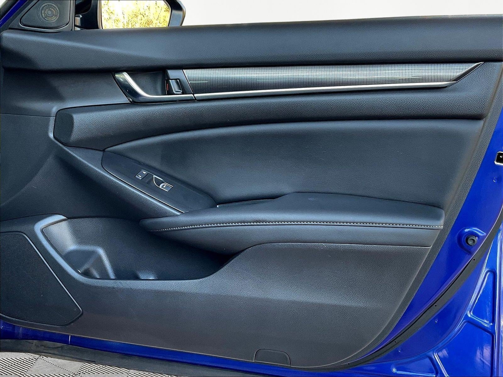Used 2021 Honda Accord Sport image 28