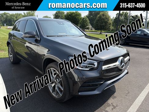 Used 2022 Mercedes-Benz GLC 300 4MATIC image 1