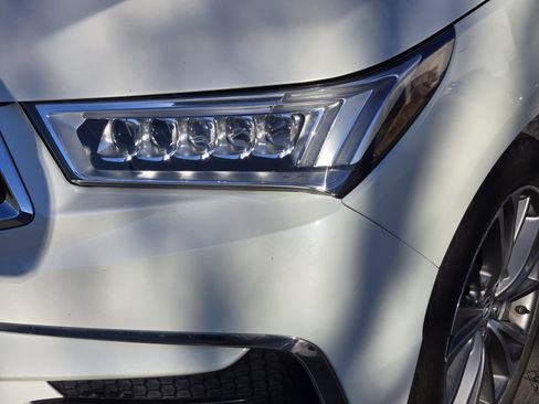 Used 2017 Acura MDX SH-AWD w/ Technology Package image 9