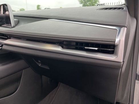 Used 2024 Cadillac XT4 Premium Luxury AWD/4WD image 31