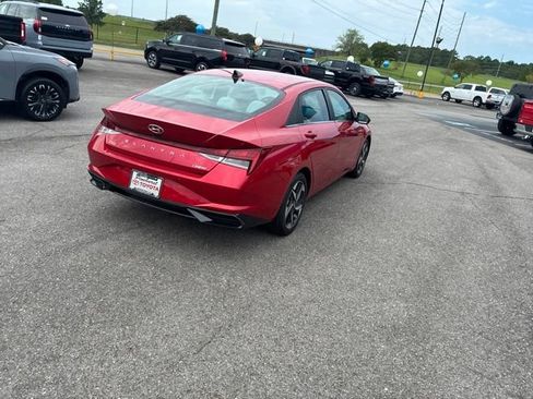 Used 2023 Hyundai Elantra Limited FWD image 39