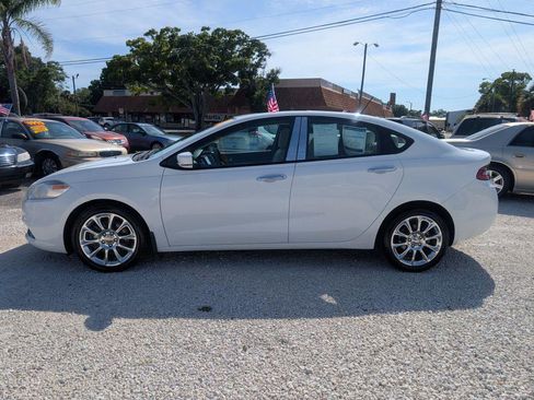 Used 2013 Dodge Dart Limited w/ Technology Group FWD image 4