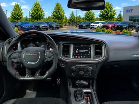 Used 2019 Dodge Charger Scat Pack w/ Daytona Edition Group RWD image 19