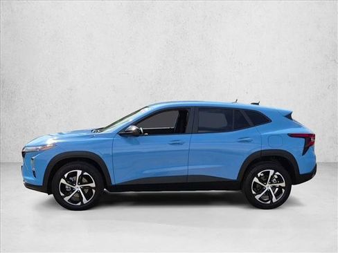 Certified 2024 Chevrolet Trax RS w/ Driver Confidence Package FWD image 5
