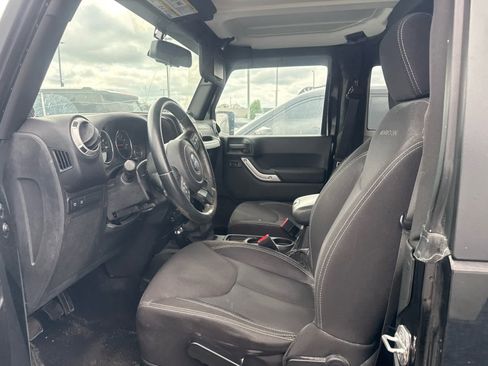 Used 2013 Jeep Wrangler Rubicon w/ PWR Convenience Group AWD/4WD image 5