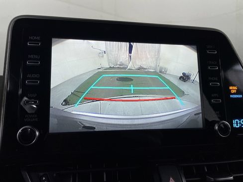 Used 2019 Toyota C-HR XLE FWD image 15