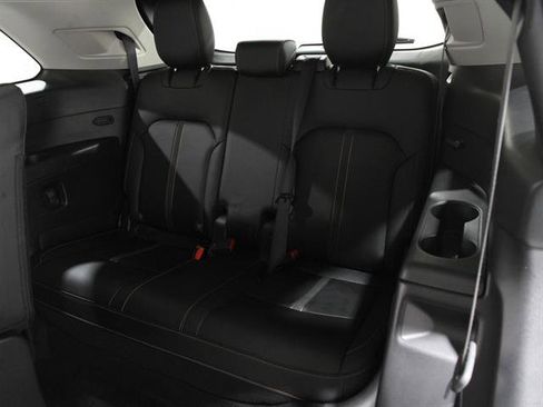 Certified 2025 MAZDA CX-90 3.3 Turbo w/ Select Package image 18