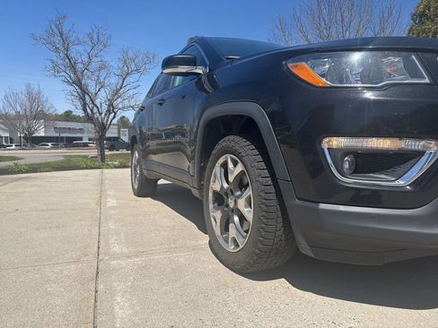 Used 2019 Jeep Compass Limited AWD/4WD image 15