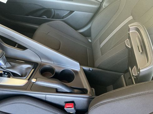 New 2026 Hyundai Elantra SE FWD image 15